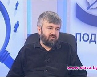 Теди Москов загубил девствеността си по време на земетресение 