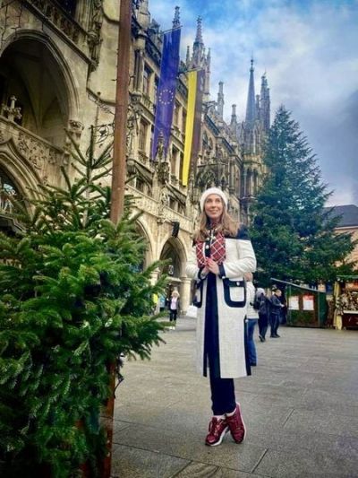 slava.bg : Щонова с уникално палто от Сааб slava.bg : Щонова с уникално палто от Сааб