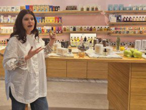 slava.bg : Парфюмните портрети в Alchemista стартираха с оперната дива Мила Михова