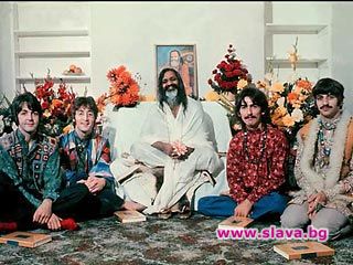 Почина духовният наставник на The Beatles