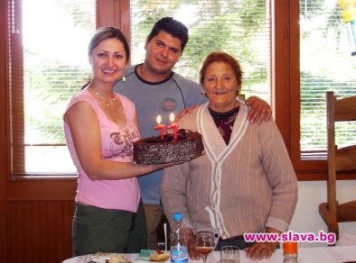 Диана пуска и в България румънския хит с баба си