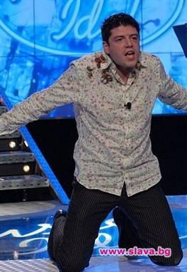 Иван от “Music Idol” пропя и чалга