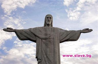 Реставрират статуята на Христос в Рио