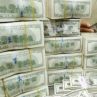 100 000 долара се разпиляха от блиндиран фургон в Охайо
