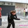 Рапър играе голф по дупките на софийските улици