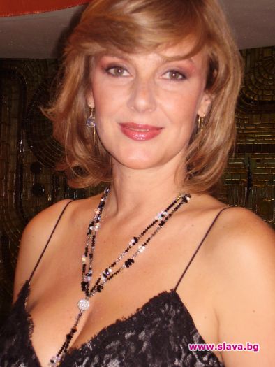 Актриси извайват красиво тяло с израелски апарат