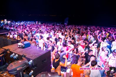 Близо 5000 души танцуваха до сутринта с Richie Hawtin на откриването на SOLAR SUMMER FESTIVAL 2010