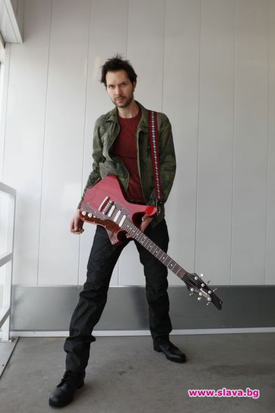 Китаристът Пол Гилбър за трети път в България