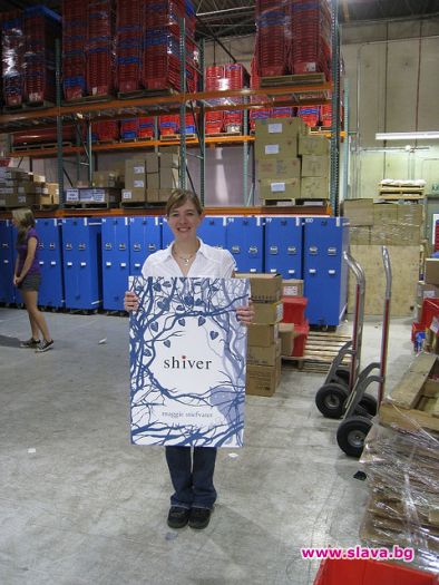 Карнавал на магическите светове с писателката Маги Стийвотър