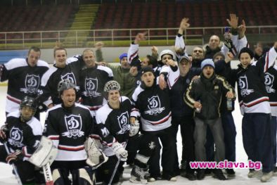Динамо срещу Дяволите в дербито на Балканската хокейна Лига