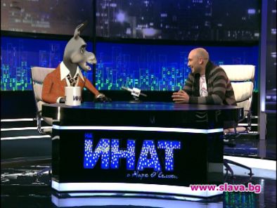 Захари Бахаров: „С красивите жени е лесно да снимаш голи сцени, трудно е с грозничките...”