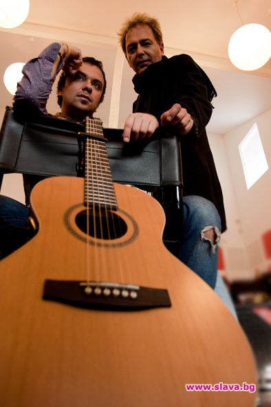 Атлас с нова песен 