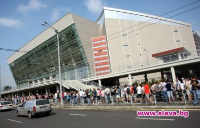 Билетите за Арена Армеец се изпариха