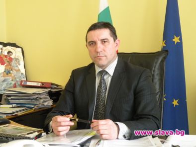 Махнаха областния на Кюстендил за мегадалавера от 2,6 милиона, а депутата – убиец?