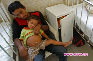 3-годишен от Перу бременен с брат си