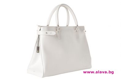 Създадоха чанта с вградено зарядно за телефон