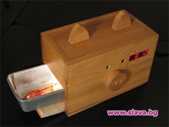 Будилник приготвя закуска с бекон