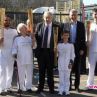 100-годишна бабка носи олимпийския огън