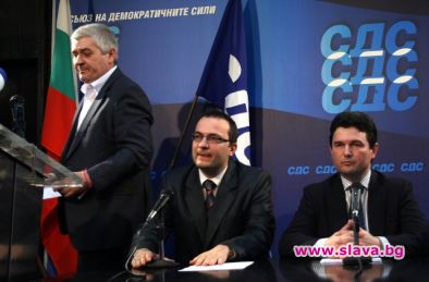 Зеленогорски блокира СДС и Кунева в съда