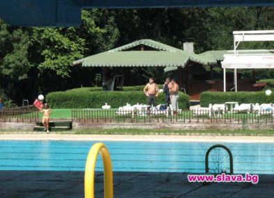 Затвориха 4 басейна в София