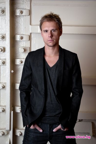 Armin Van Buuren прие поканата на Yalta Club и включи България в турнето си