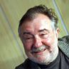 Капитан Петко заработва като бавачка
