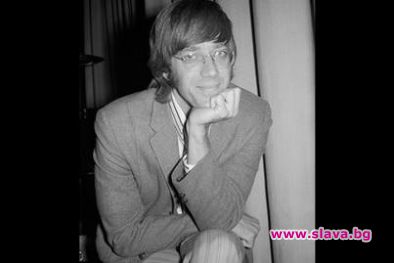 Издъхна легендарният кийтбордист на The Doors Рей Манзарек