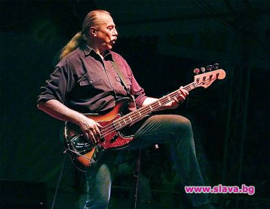 Кирил Маричков - мъж под чехъл