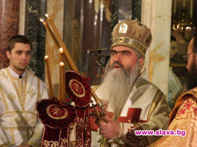 Златните кръстове на Кирил заключени в сейф