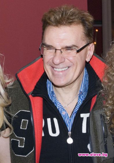 Васил Найденов не се страхува да пее в Арбат