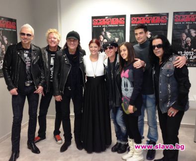 Scorpions и финалистите в X Factor с