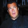 Стивън Сегал става губернатор по примера на Шварценегер