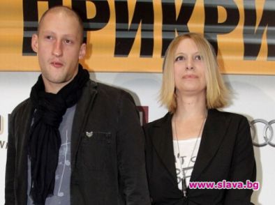 Ваня Щерева издържа младо гадже