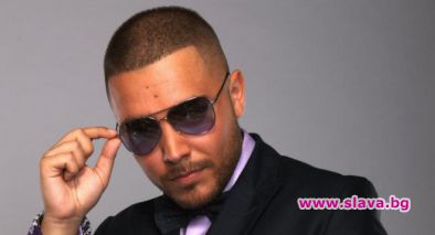 R&B певец хвали Графа