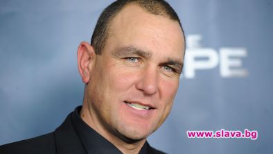 Гледаме Вини Джоунс в Къртицата 2:Разтърсване тази вечер