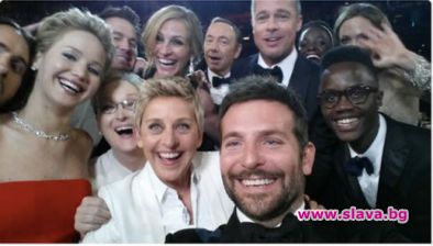 Жените прекарват месец в правене на селфита