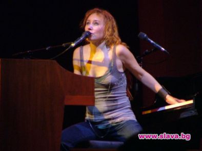 Tori Amos идва за концерта си в София с най-добрия си приятел – Bösendorfer 280!