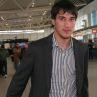 Ивелин Попов пазарува с охрана