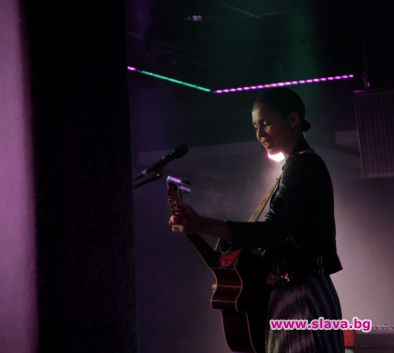 Много усмивки и радост донесе AYO на българската публика 