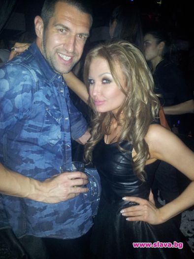 Камбуров заби фолкаджийка