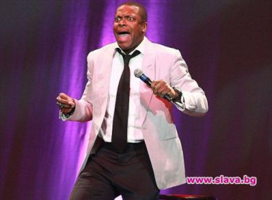 Крис Тъкър дължи 14 милиона