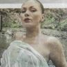 Сървайвърката Йори лъсва гола