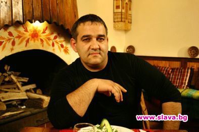 Радо Шишарката помага на деца