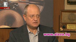 Наполеон е всеки втори в лудницата и един министър