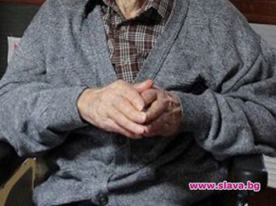 Дядо на 80 стана абитуриент!