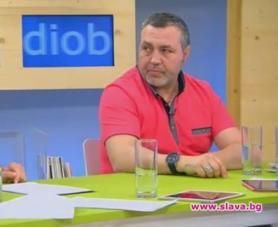 Мутафчиев се изложи пред даскалицата на сина си
