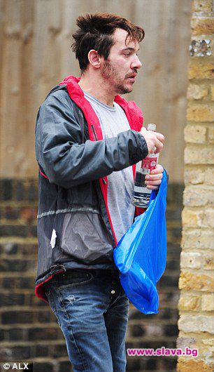 Джонатан Рийс Майерс като дрогаджия