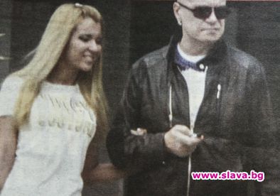 Слави изрита охраната си заради папарашки снимки