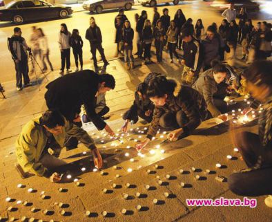 Артисти бойкотират театър „Константин Кисимов”