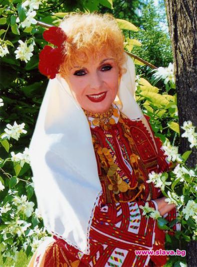 Демокрацията цензурира „Имала майка” на Руска Стоименова